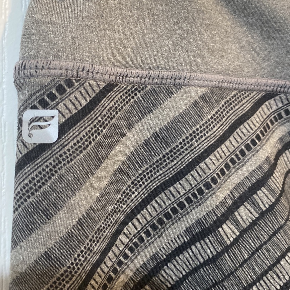 Fabletics Leggings Perfect Condition - image 3